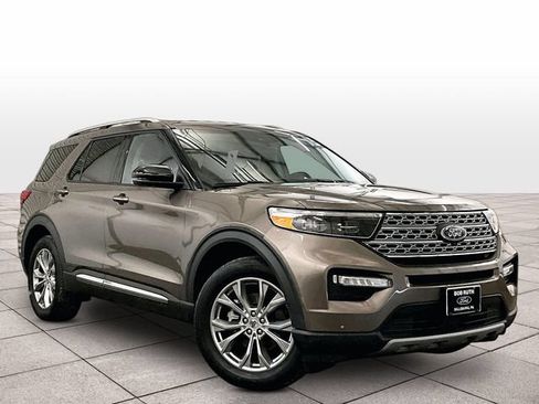 Used 2021 Ford Explorer Limited w/ Equipment Group 301A AWD/4WD image 3