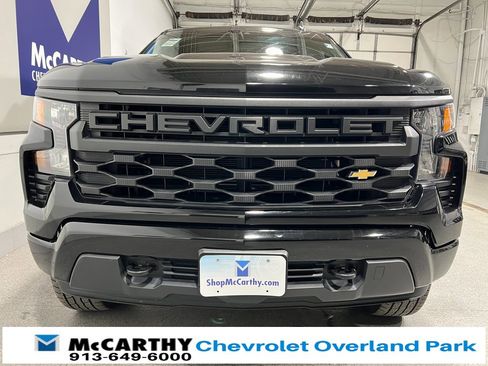 Used 2023 Chevrolet Silverado 1500 Custom image 9