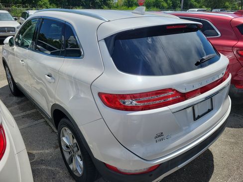 Used 2019 Lincoln MKC Select w/ Select Plus Package FWD image 4