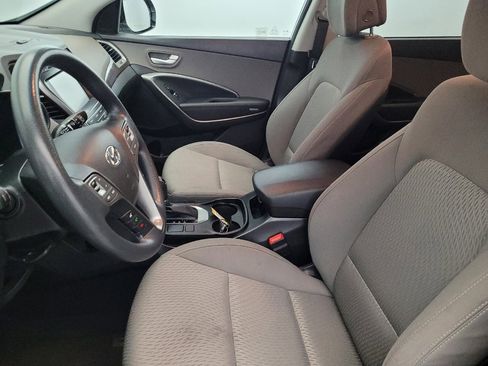 Used 2018 Hyundai Santa Fe SE image 17