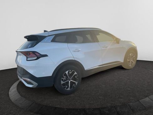 Used 2025 Kia Sportage EX w/ Premium Package image 5