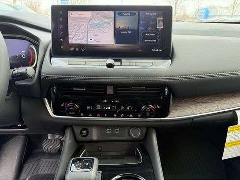 New 2026 Nissan Rogue Platinum image 16