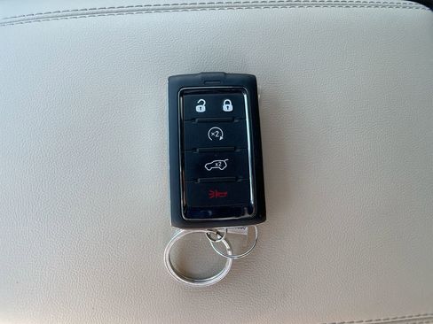 Used 2024 Jeep Grand Cherokee Limited w/ Trailer Tow Package image 30