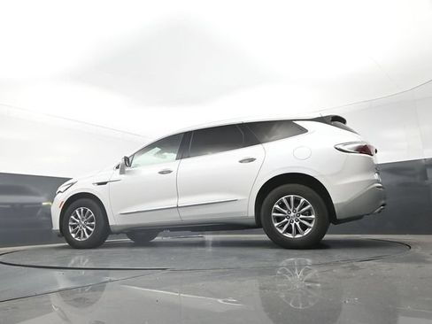 Used 2023 Buick Enclave Essence FWD image 24