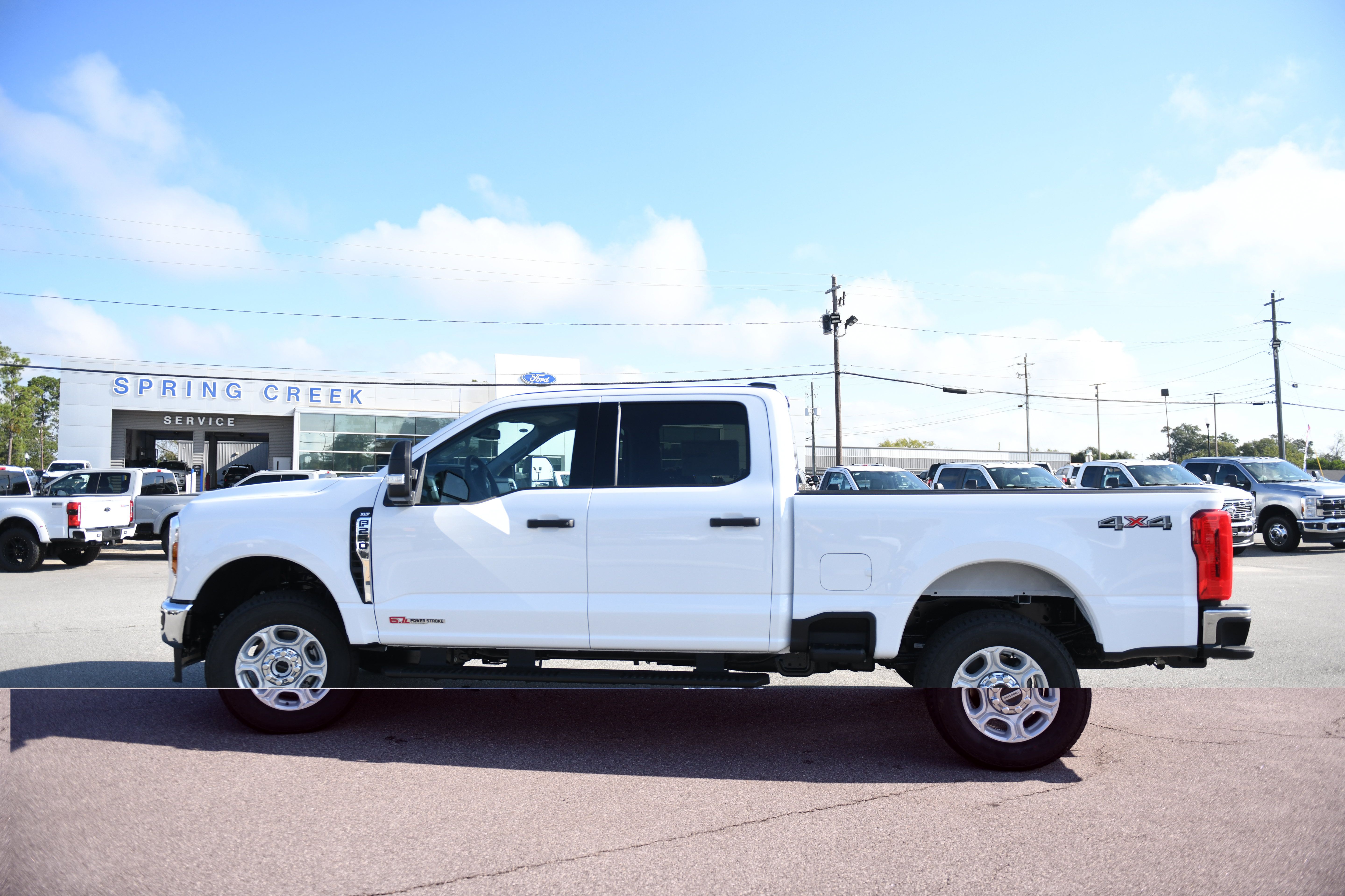 New 2027 Ford F250 XLT w/ F-250 >10K GVWR Package AWD/4WD image 6