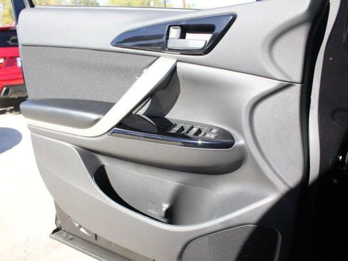 New 2026 Mitsubishi Eclipse Cross LE image 15