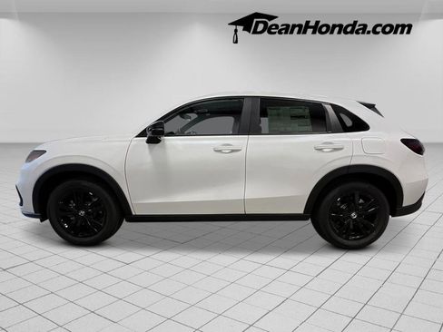 New 2026 Honda HR-V Sport image 2