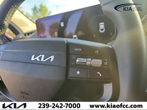 Certified 2025 Kia K4 EX FWD image 27