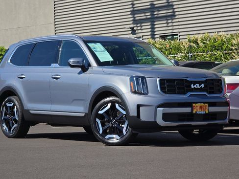 Certified 2024 Kia Telluride S w/ S Sunroof Package AWD/4WD image 2