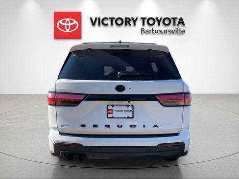 Used 2024 Toyota Sequoia TRD Pro AWD/4WD image 4