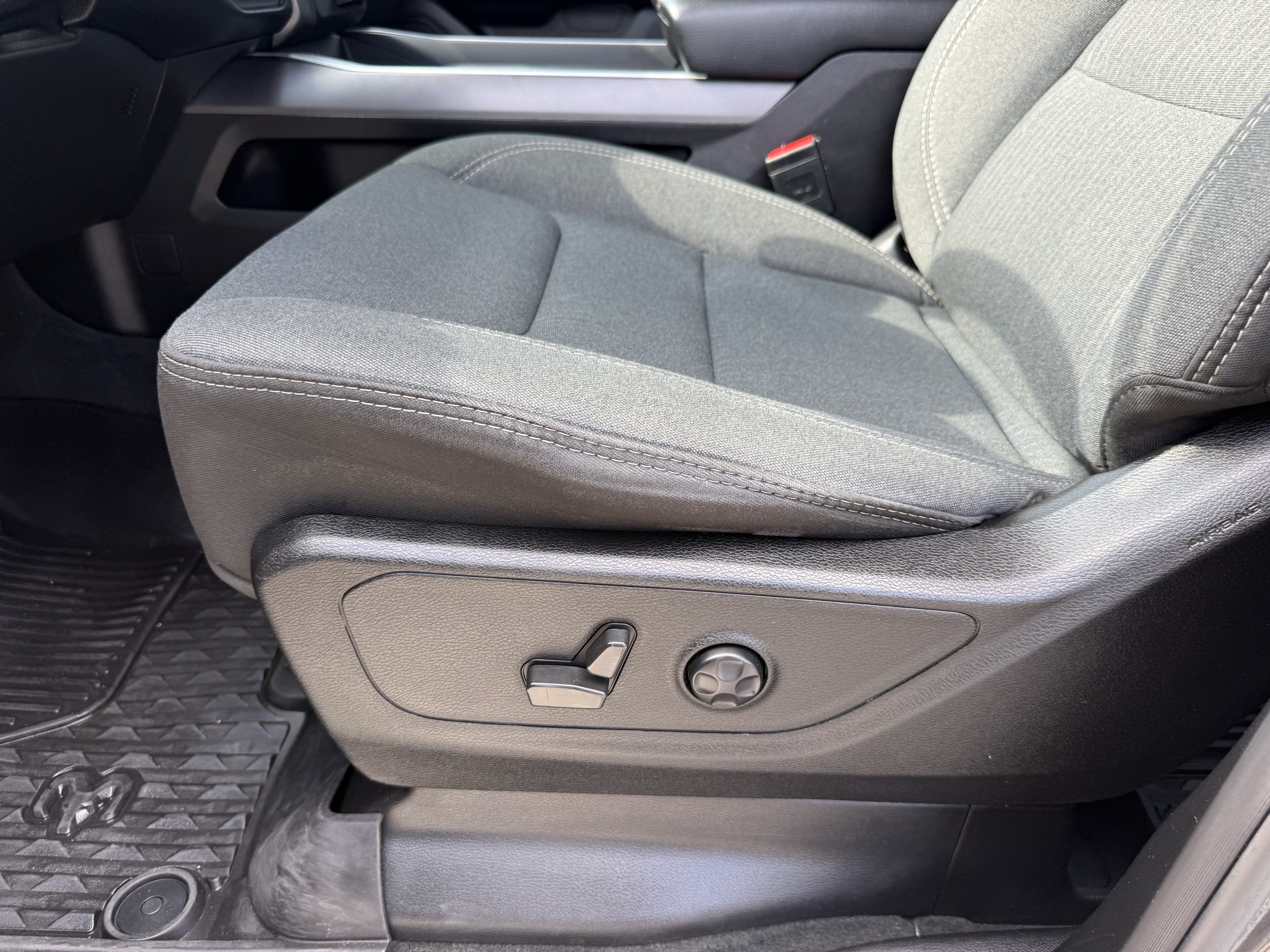 Used 2021 RAM 1500 Lone Star RWD image 28