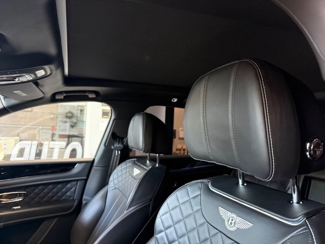 Used 2020 Bentley Bentayga AWD/4WD image 5