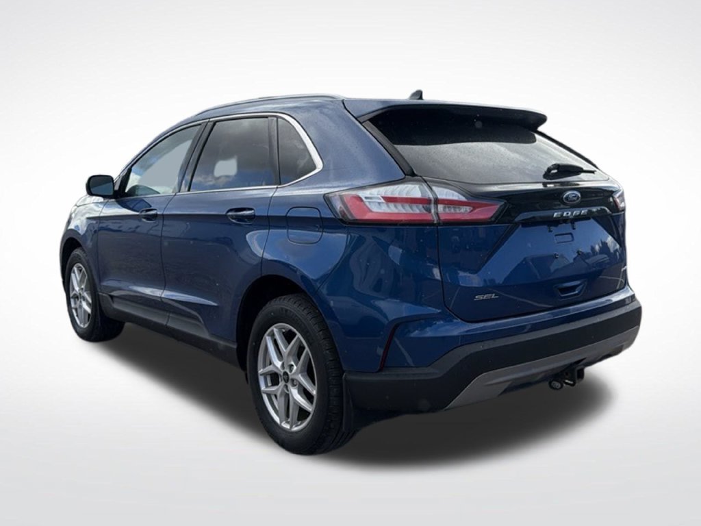 Used 2024 Ford Edge SEL w/ Convenience Package AWD/4WD image 3