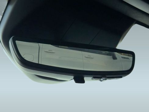 Certified 2024 Cadillac Escalade ESV Sport Platinum w/ LPO, ONYX Package image 19