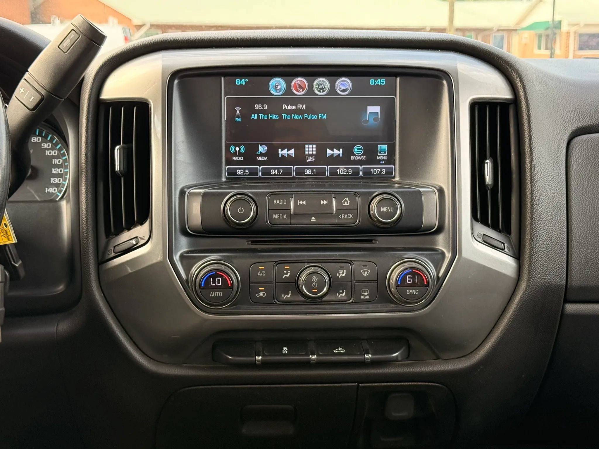 Used 2018 Chevrolet Silverado 1500 LT w/ All Star Edition AWD/4WD image 19