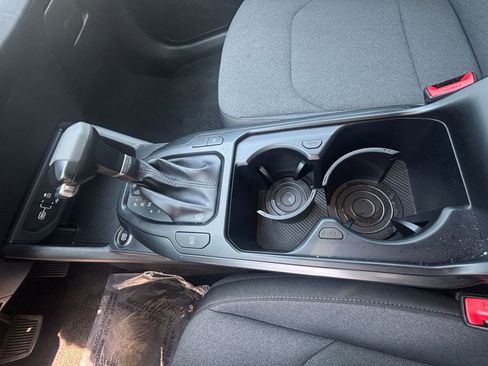 Used 2025 Kia K4 LXS image 41