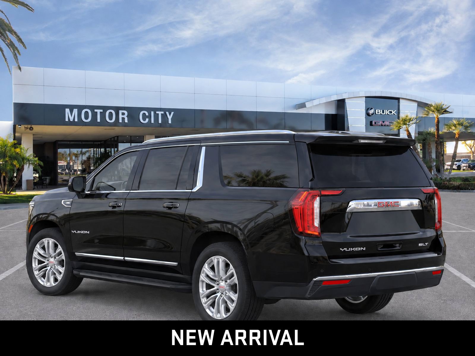 Certified 2023 GMC Yukon XL SLT RWD image 3