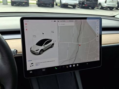 Used 2021 Tesla Model Y Long Range AWD/4WD image 19