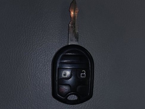 Used 2014 Ford Edge Limited FWD image 32