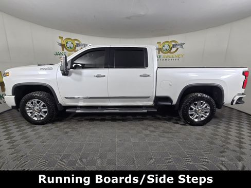 Certified 2024 Chevrolet Silverado 2500 High Country w/ High Country Premium Package AWD/4WD image 4