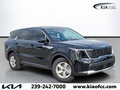 New 2026 Kia Sorento LX FWD image 1