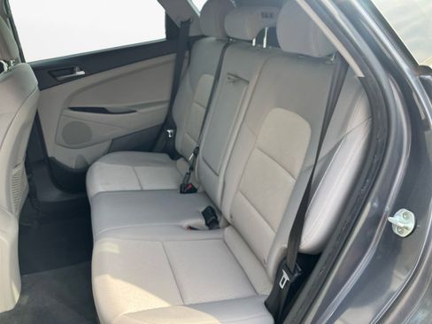 Used 2017 Hyundai Tucson SE image 15