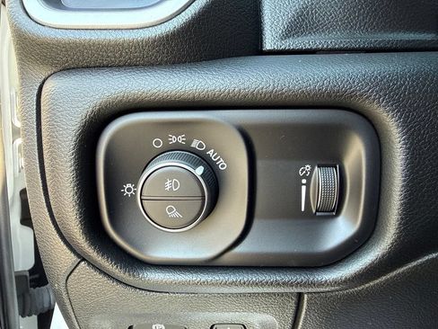 Used 2023 RAM 1500 Big Horn AWD/4WD image 24