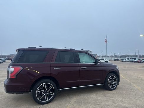 Used 2021 Ford Expedition Limited image 29