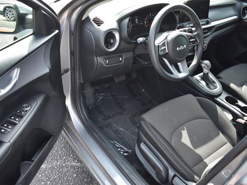 Used 2024 Kia Forte LXS image 20