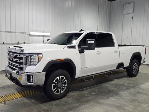 Used 2023 GMC Sierra 3500 SLE w/ SLE Convenience Package image 2