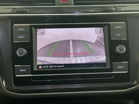 Used 2023 Volkswagen Tiguan S image 21