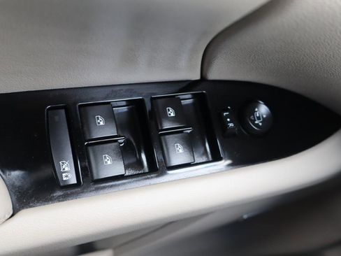 Used 2015 Cadillac XTS Premium image 22