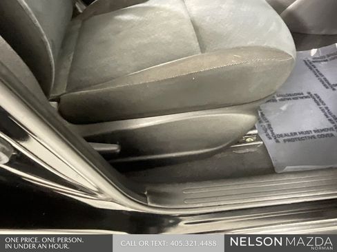 Used 2015 Nissan Juke SV w/ Technology Package image 29