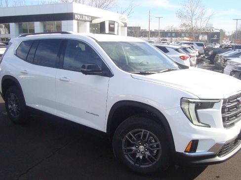 New 2026 GMC Acadia Elevation image 3