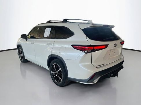 Used 2021 Toyota Highlander XSE image 5