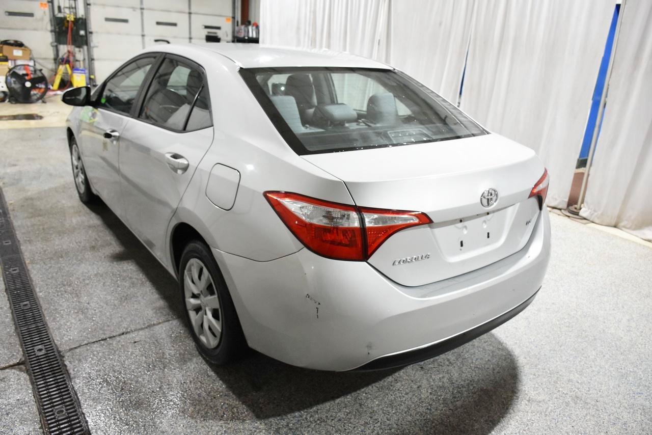 Used 2016 Toyota Corolla LE FWD image 32
