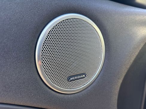 Used 2018 Land Rover Range Rover Evoque HSE image 13