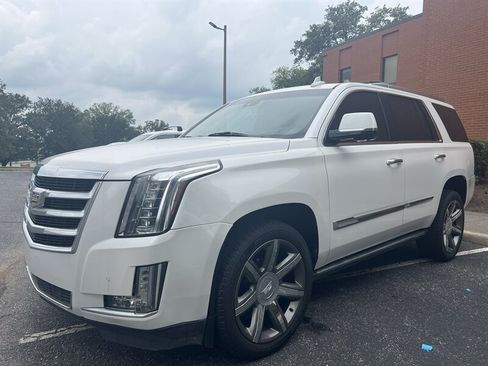 Used 2016 Cadillac Escalade Premium AWD/4WD image 13