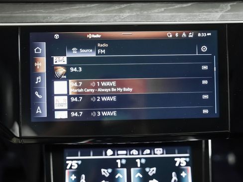 Used 2024 Audi Q8 e-tron Premium Plus image 23