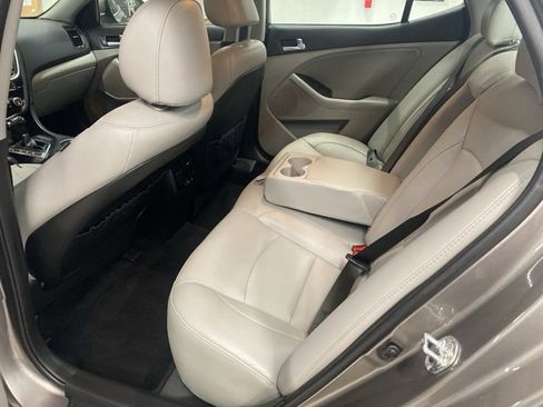 Used 2015 Kia Optima EX image 29