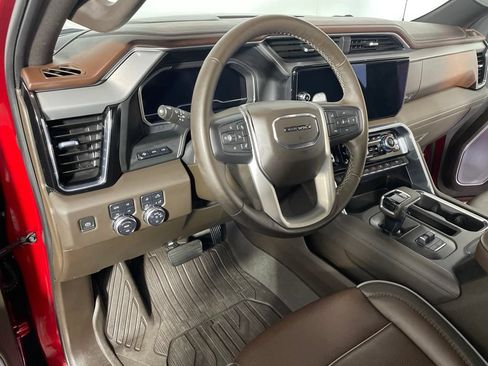 Used 2023 GMC Sierra 1500 Denali w/ Technology Package AWD/4WD image 9