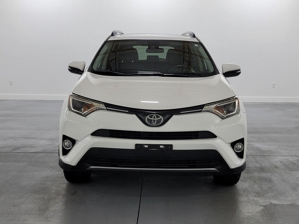 Used 2017 Toyota RAV4 XLE w/ All Weather Liner Package AWD/4WD image 3
