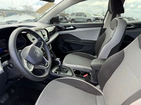 Used 2024 Volkswagen Taos S image 9