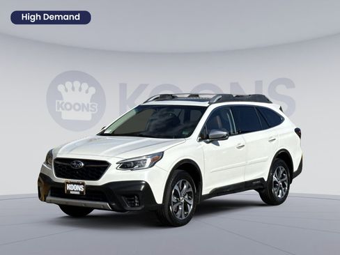 Used 2020 Subaru Outback Touring XT image 1