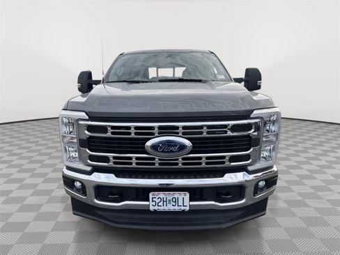Used 2024 Ford F350 XLT w/ FX4 Off-Road Package image 4
