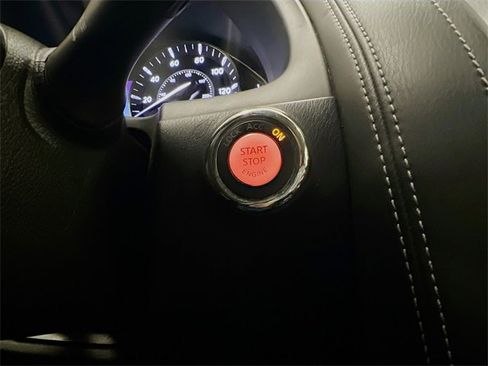 Used 2018 Nissan Armada SL w/ Moonroof Package image 17