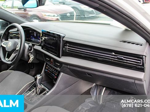 Used 2025 Volkswagen Jetta Sport FWD image 22