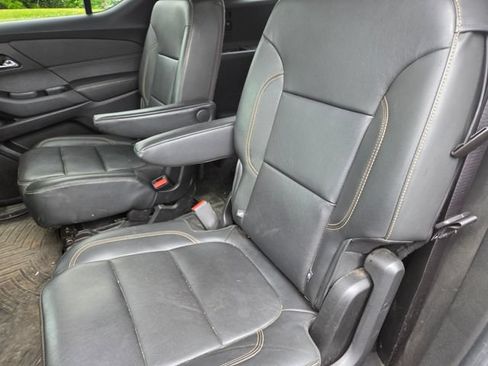 Used 2020 Chevrolet Traverse RS w/ LPO, Floor Liner Package AWD/4WD image 10