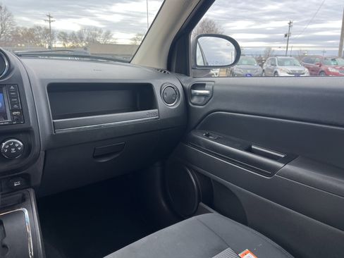 Used 2011 Jeep Compass Latitude image 14