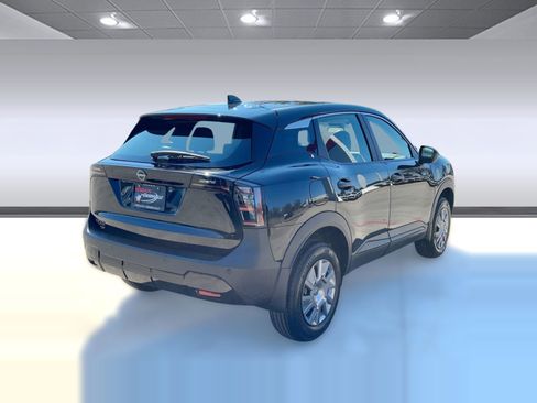 New 2026 Nissan Kicks S image 9